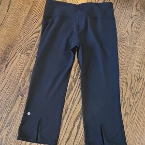 Lululemon Athletica Midnight Black Cropped Leggings